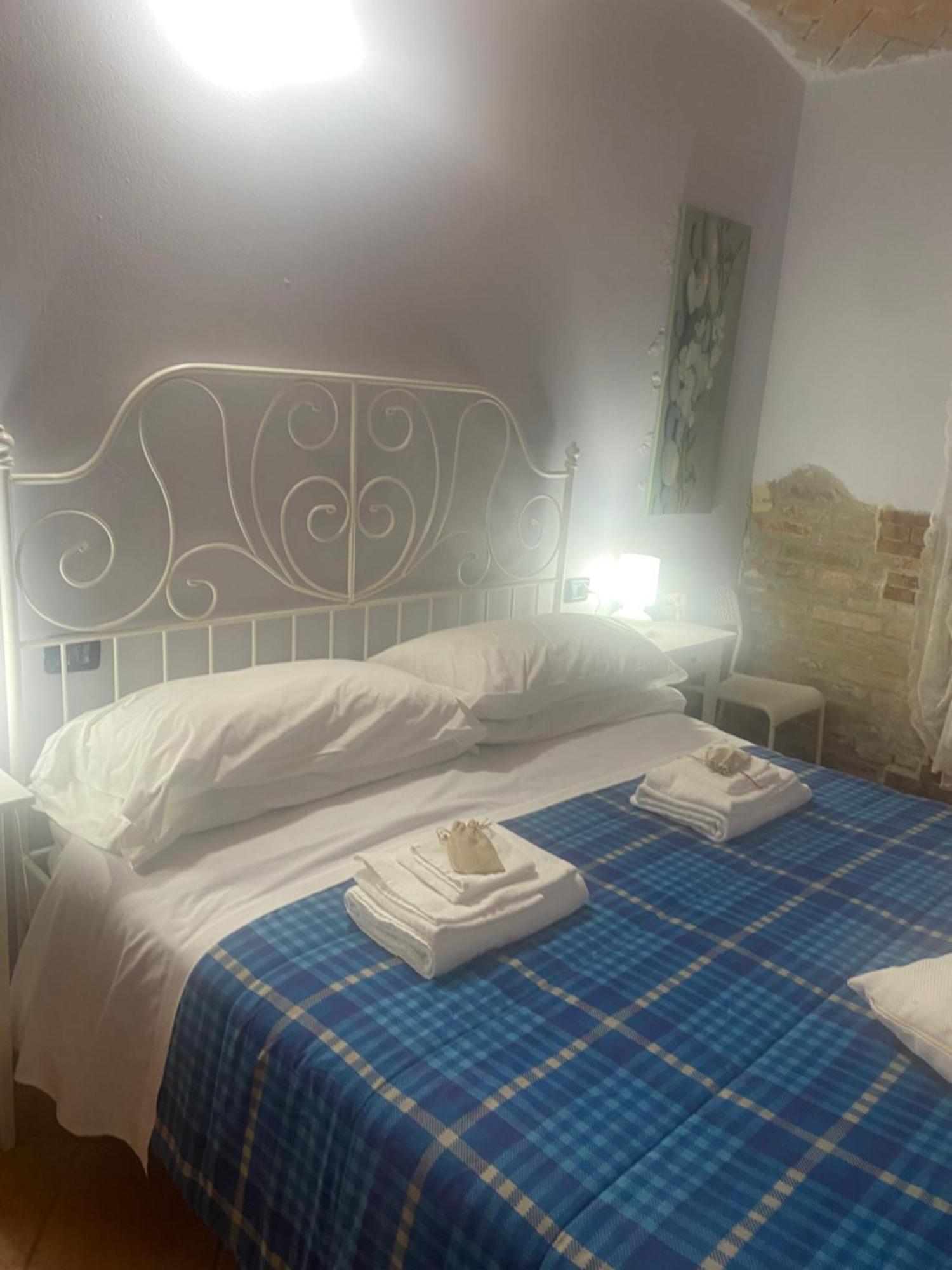 B&B Happiness In The Country เบรซเชลโล ภายนอก รูปภาพ